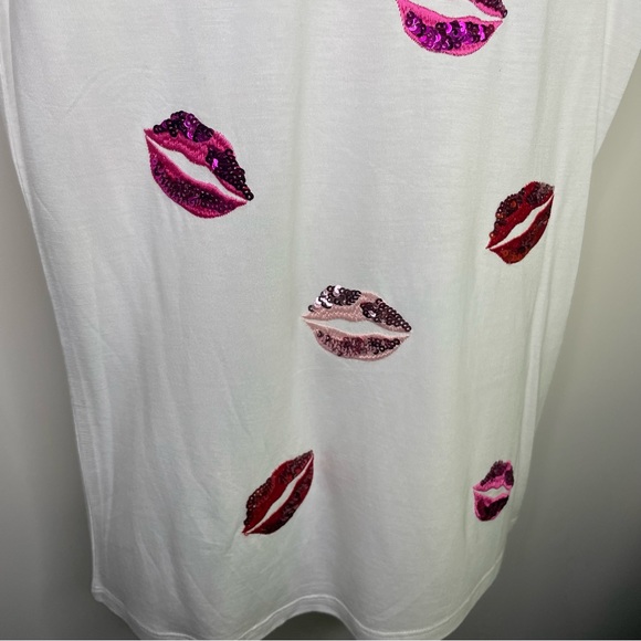 NWT INC Sequin Lips Tshirt - Picture 5 of 7